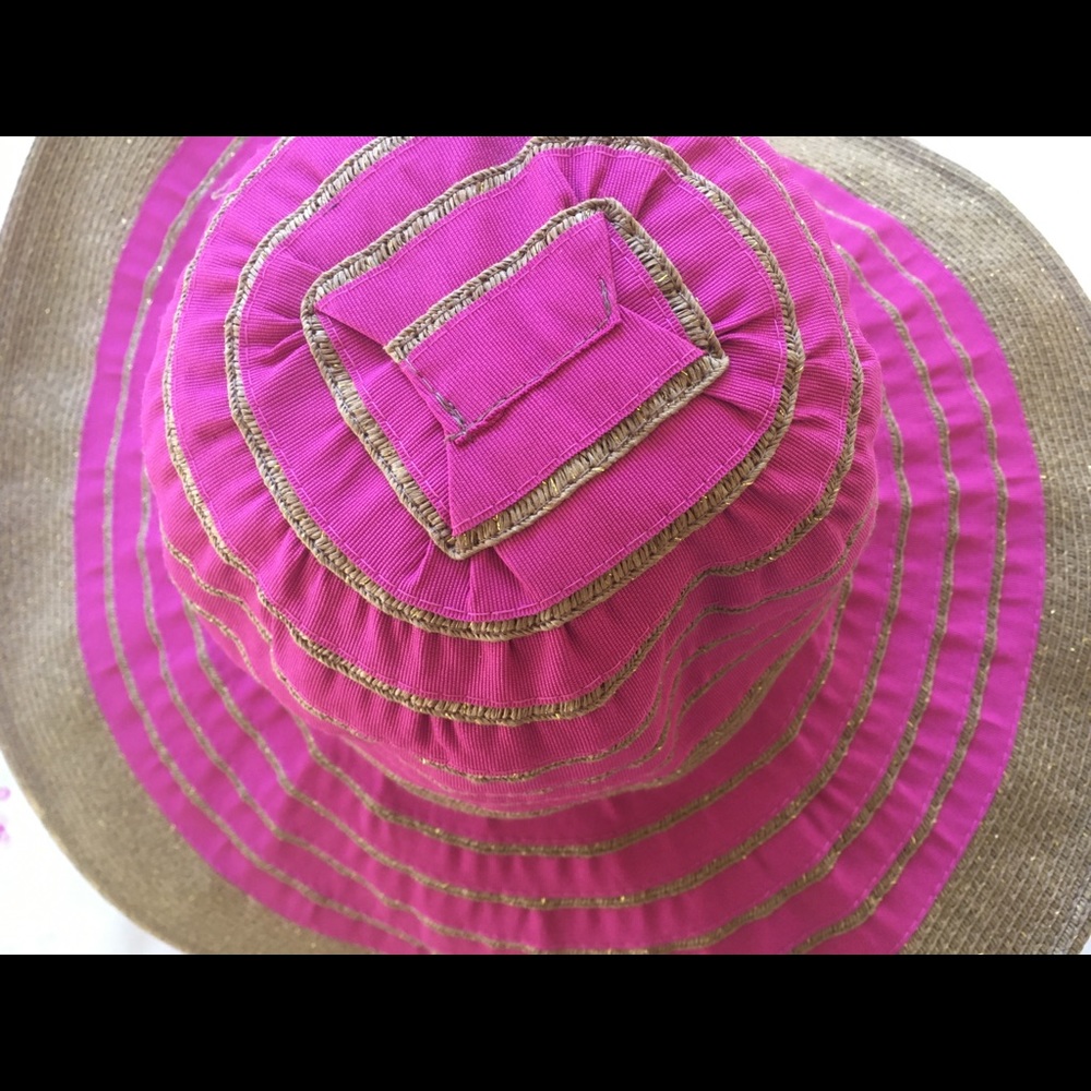 Beach Hat - Picture 3 of 3